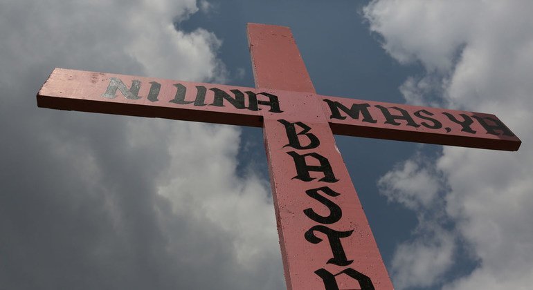 Las cruces rosadas representan en México a las víctimas de feminicidio. 