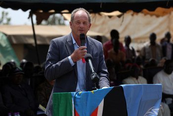 David Shearer, Special Representative of the Secretary-General and Head of the United Nations Mission in the Republic of South Sudan (UNMISS), speaks at the official opening of the peacekeeping base in Yei, South Sudan, on 25 January 2018.