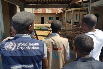世界卫生组织的医疗队正在刚果（金）开展工作应对埃博拉疫情。