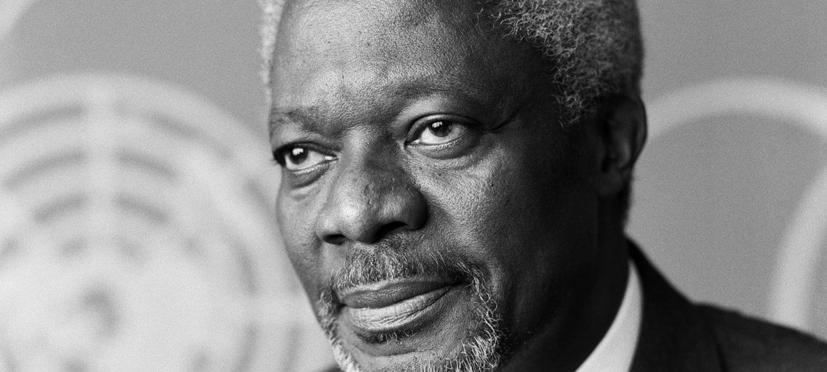 Picha ya Kofi Annan alipoteuliwa kwa muhula wa pili kama Katibu Mkuu wa UN 1 Januari 2002 na kumaliza  31 Disemba 2006.