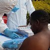 Le 8 août 2018 la vaccination des agents de santé de première ligne a commencé, suivie de celle des contacts communautaires et de leurs contacts, à Mangina, au Nord-Kivu, épicentre de la 10ème épidémie d'Ebola en République démocratique du Congo.