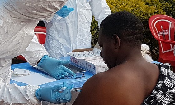 OMS confirmou 560 casos de ebola na província de Kivu do Norte na vizinha República Democrática do Congo, RD Congo.