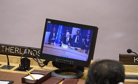 Staffan de Mistura (on screen), UN Special Envoy for Syria, briefs the Security Council on the situation in the Middle East.