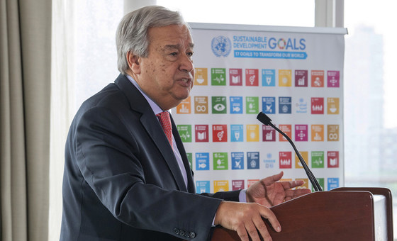 Secretário-geral, António Guterres, discursa na sede da ONU. 