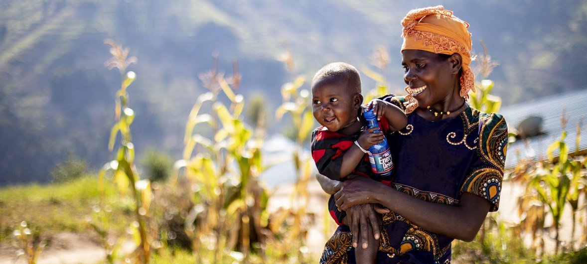 Les populations les plus pauvres et les plus vulnérables du Rwanda ont bénéficié du concept de «village vert», visant à résoudre les problèmes de ressources naturelles du pays, notamment la déforestation, l'utilisation des terres non durable.
