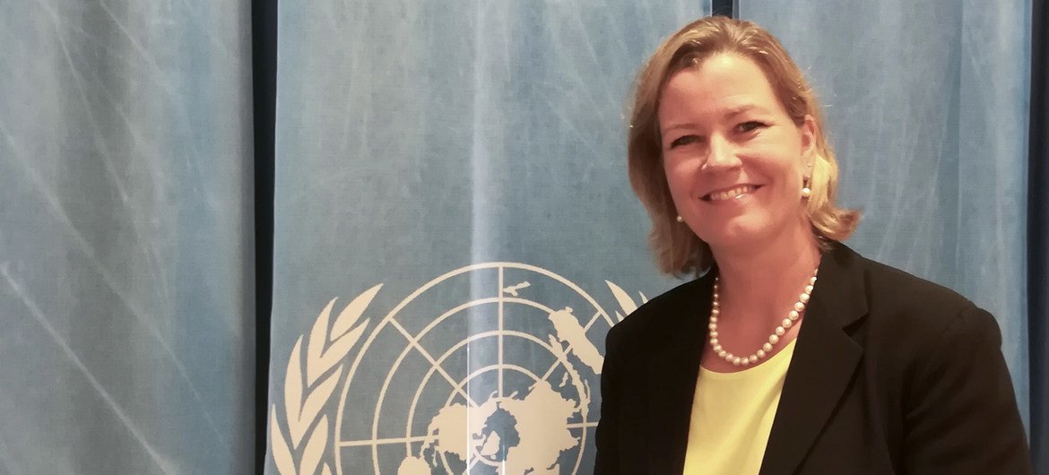 من الأرشيف: كيلي كليمنتس، نائبة المفوض السامي للأمم المتحدة لشؤون اللاجئين، في مكتب الأمم المتحدة بجنيف في 18 سبتمبر 2018.