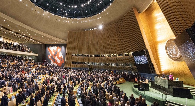 A minute's silence is held for the late UN Secretary-General, Kofi Annan at the opening of the General Debate of the 73rd session of the General Assembly.