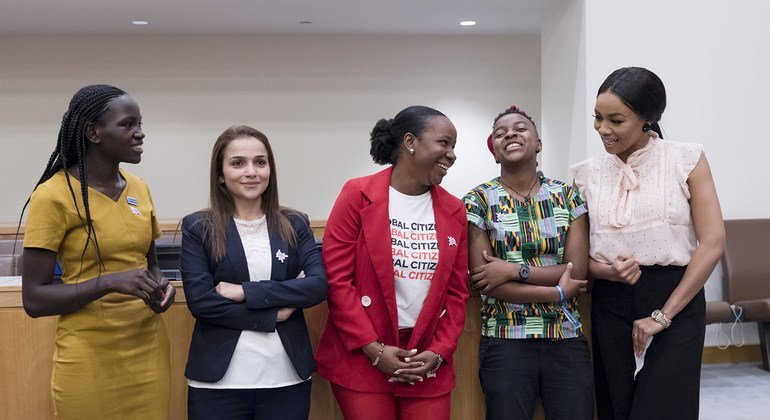 Participants at the event "12 Years to Break Barriers and Leave No Girl Behind: Countdown to 2030."  25 September 2018.