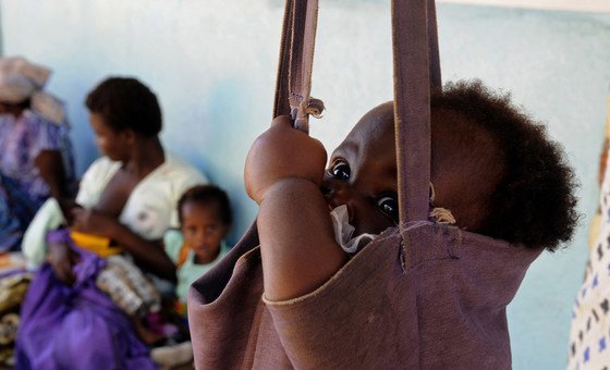 Um bebê nascido na África Subsaariana ou na Ásia está nove vezes mais propenso a morrer no primeiro mês do que um bebê nascido em país de alta renda