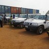 En RDC, la MONUSCO appuie la riposte au virus Ebola sur le plan logistique. La Mission de maintien de la paix de l'ONU a par exemple remis à l’OMS 10 véhicules tout-terrain