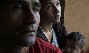 Jamileth, 28, y su pareja, Giulio Ayala, 44, tuvieron que irse de venezuela por la falta de medicinas para su hijo, Steven. Ahora están en Perú.