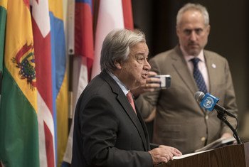 Le Secrétaire général de l'ONU, Antonio Guterres, s'exprime devant les journalistes sur la situation au Yémen. 2 novembre 2018.