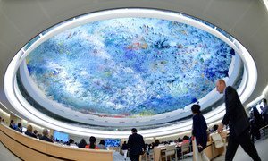 Вид на зал заседаний Совета по правам человека в здании ООН в Женеве