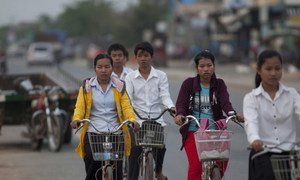 Civilians on the streets of Ang Tasom, Cambodia. (file)