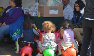 Grupo de crianças que seguia em caravana de migrantes, na Cidade do México. 