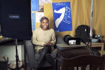 تدير نجمو، لاجئة صومالية في آيسلندا، قناة على موقع يوتيوب تدافع فيها عن حقوق المرأة، لا سيما الفتيات والنساء الصوماليات.