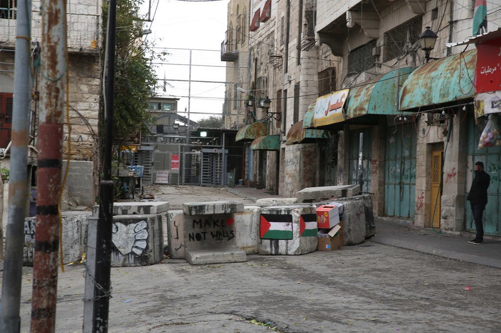 Point de contrôle vers la zone militaire israélienne fermée dans la zone H2 à Hébron, en Cisjordanie.