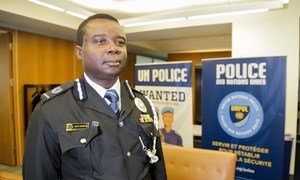 Vence Gariba, Comissário da Polícia do Uniogbis 