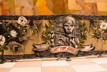 Exposição “Selva de Arte de Rua” reúne obras de artistas de rua de 13 países sobre exploração infantil