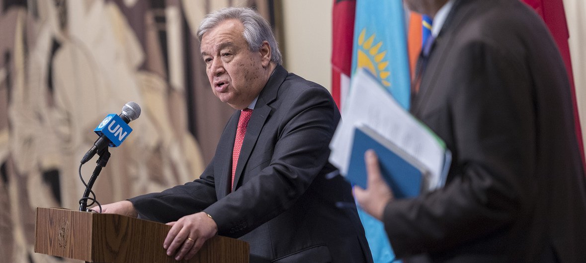 El Secretario General, António Guterres, en un encuentro con la prensa en la sede de la ONU en Nueva York. 