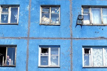 Some of the state-built housing in Russia is in need of improvement (2007).