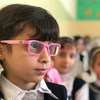 يلتحق الطلاب في غرب الموصل بالعراق بمدرسة إيثار التي تدعمها اليونيسف، والتي تدير مناوبة للبنين والبنات. خلال الحرب الأخيرة، تسرب العديد من الأطفال من المدرسة.