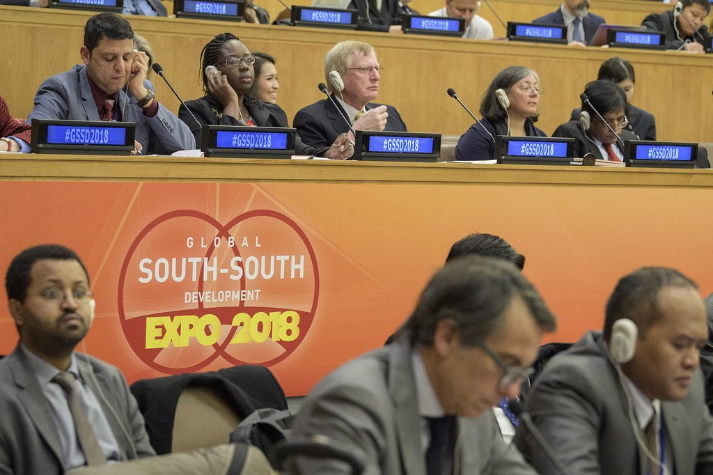 Des délégués à la réunion sur la coopération Sud-Sud au siège de l'ONU à New York.