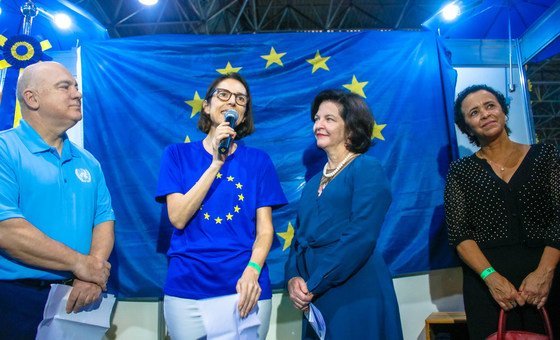Da esquerda para a direita, coordenador residente do sistema das Nações Unidas, Niky Fabiancic, encarregada de negócios da UE no país, Claudia Gintersdorfer, e a procuradora-geral da República do Brasil, Raquel Dodge.  