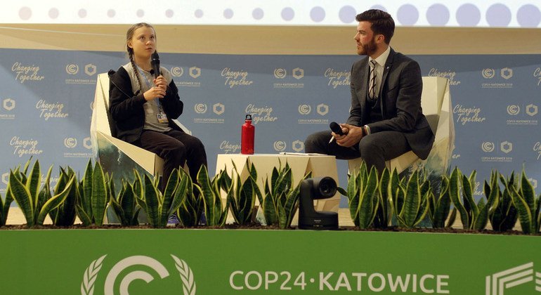 Greta Thunberg, mwenye umri wa miaka15 ni mwanaharakati kutoka Sweden akitoa maono ya vijana katika mkutano wa COP24, Poland