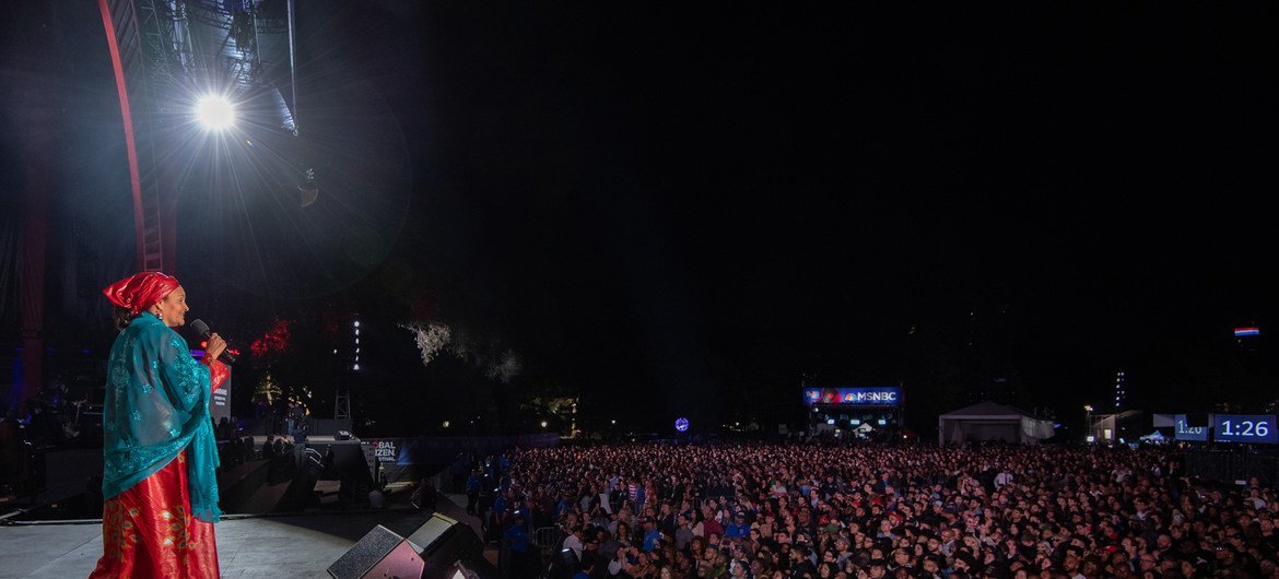 На главный концерт фестиваля Global Citizen в Центральном парке Нью-Йорка ежегодно приходят тысячи зрителей.