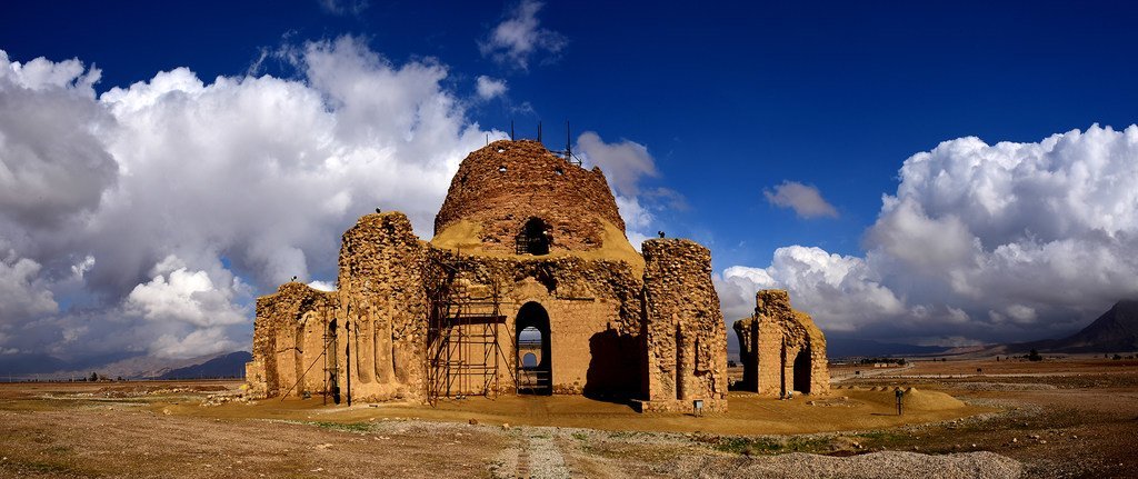 伊朗法尔斯省南部，萨尔韦斯坦的萨珊王朝考古遗址。