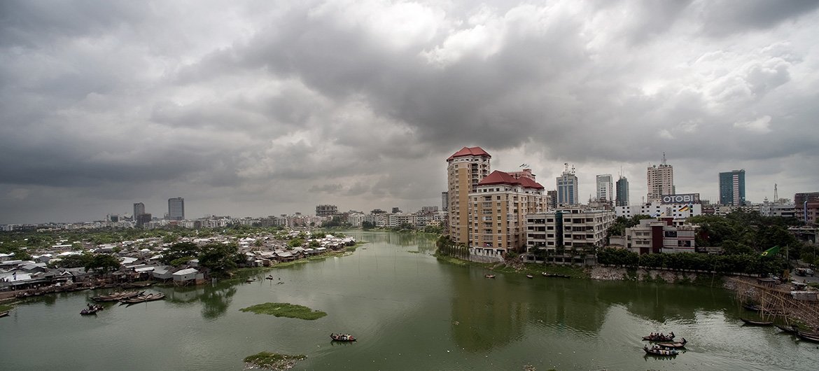 बांग्लादेश के ढाका शहर का एक विहंगम नज़ारा (फाइल)