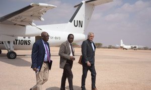 Nicholas Haysom, the UN Secretary-General’s Special Representative for Somalia (r) arrives at an airport in Somalia with two senior UN colleagues in November 2018.