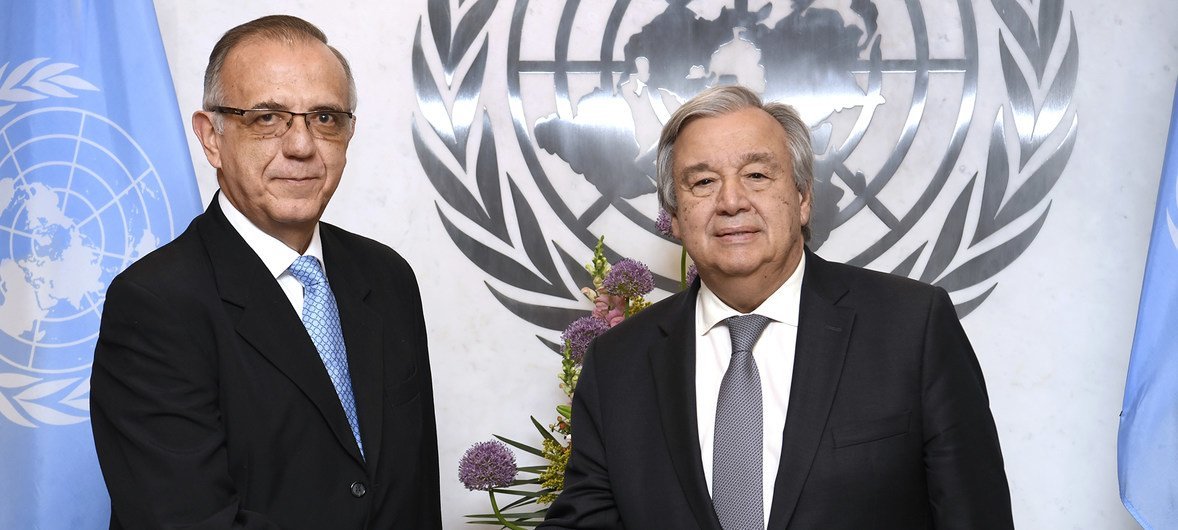 Генеральный секретарь ООН Антониу Гутериш и глава Комиссии по борьбе с безнаказанностью в Гватемале Иван Веласкес.  