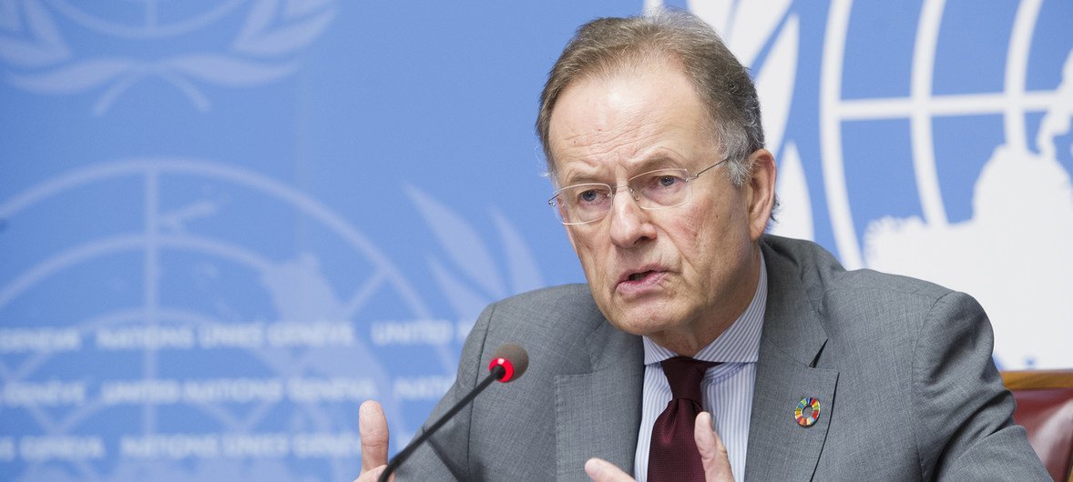 Michael Møller, Director-General of the United Nations Office at Geneva, briefs the press at the Palais des Nations.  (file)