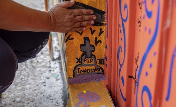 Muitos migrantes fogem da violência de gangues de El Salvador