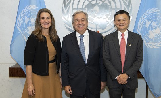 Melinda Gates com o secretário-geral, António Guterres, e Jack Ma