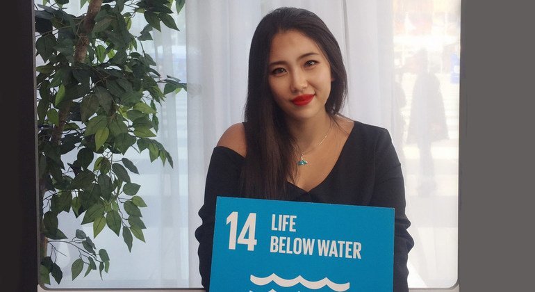 王淼宣传联合国可持续发展目标14：保护水下生物。 