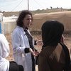 د. نغم نوزت حسن تساعد الناجيات الأيزيديات ممن فروا من أسر تنظيم داعش في منطقة كردستان العراق.