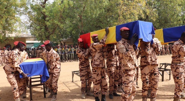 Ceremónia de homenagem aos soldados da paz do Chade