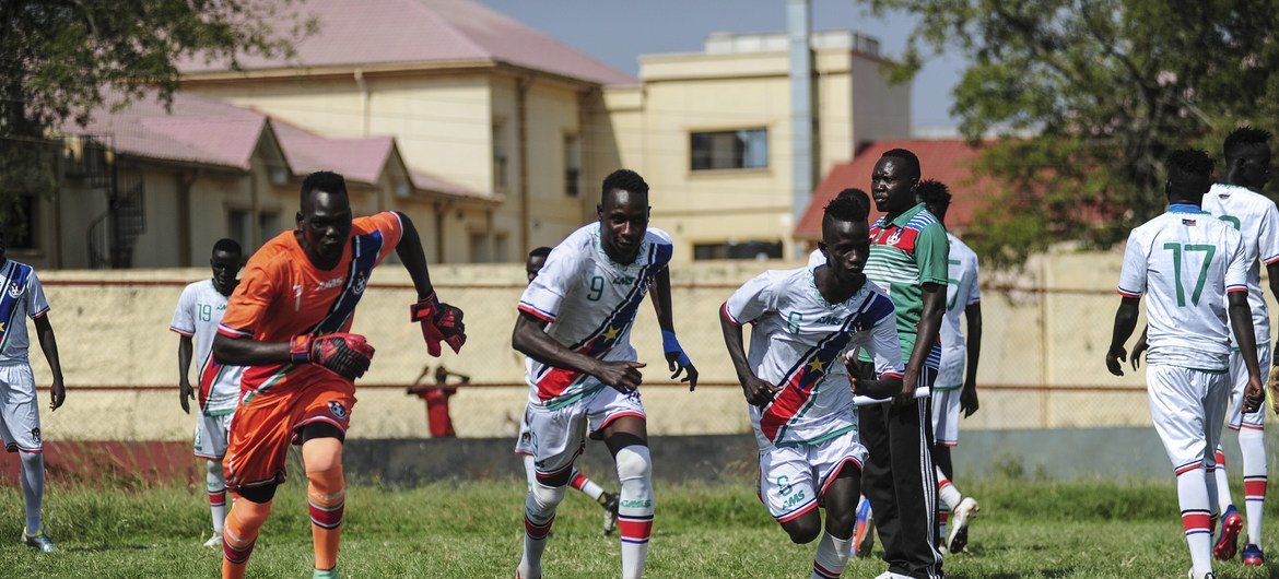 South Sudan Under-23 A and B football teams battled it out in a fierce competition for supremacy while also sharing messages of peace and unity with fans during a match in the capital, Juba, in 2019 (file photo).