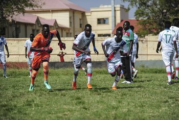 South Sudan Under-23 A and B football teams battled it out in a fierce competition for supremacy while also sharing messages of peace and unity with fans during a match in the capital, Juba, in 2019 (file photo).
