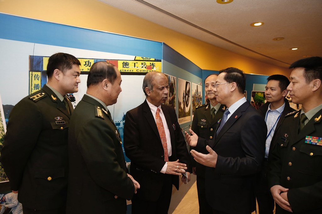 联合国副秘书长哈雷出席了“维护世界和平的中国军队”主题展览开幕式。