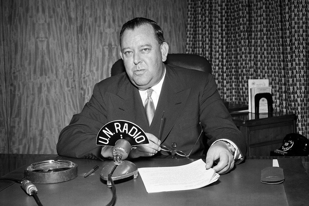 Trygve Lie, Norvégien, a été le premier secrétaire général de l'ONU.