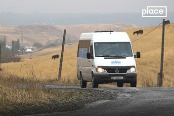 «Автобус солидарности» колесит по деревням и селам Кыргызстана. За два года он объездил почти двести населенных пунктов