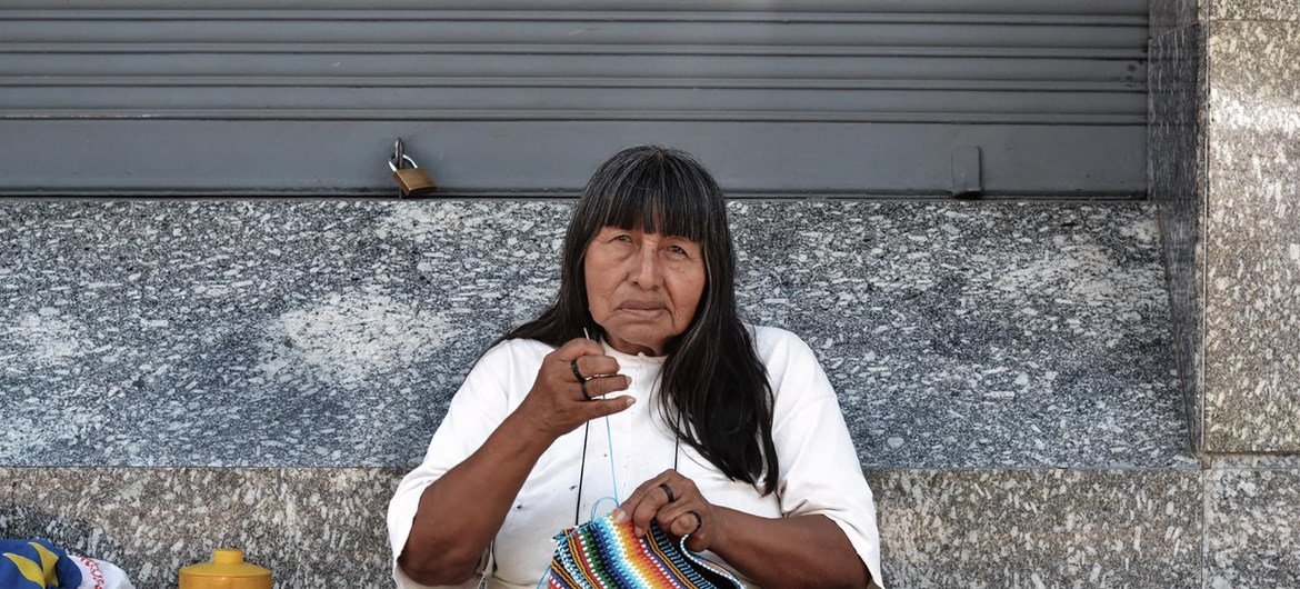 Женщина из числа коренных народов в Парагвае 