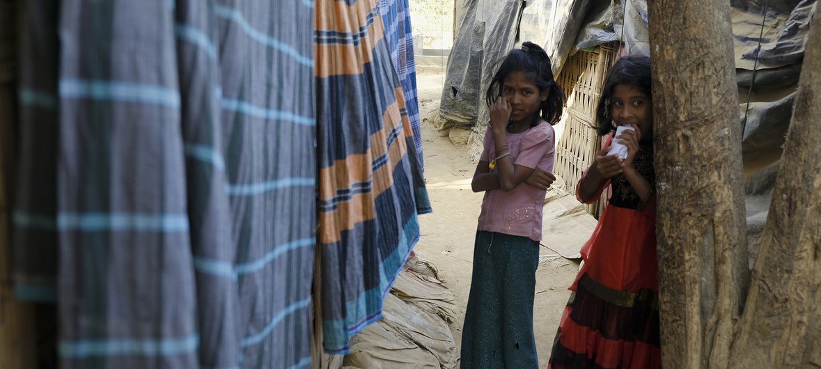 Des réfugiés rohingyas qui ont fui le Myanmar pour se réfugier à Cox's Bazar au Bangladesh.