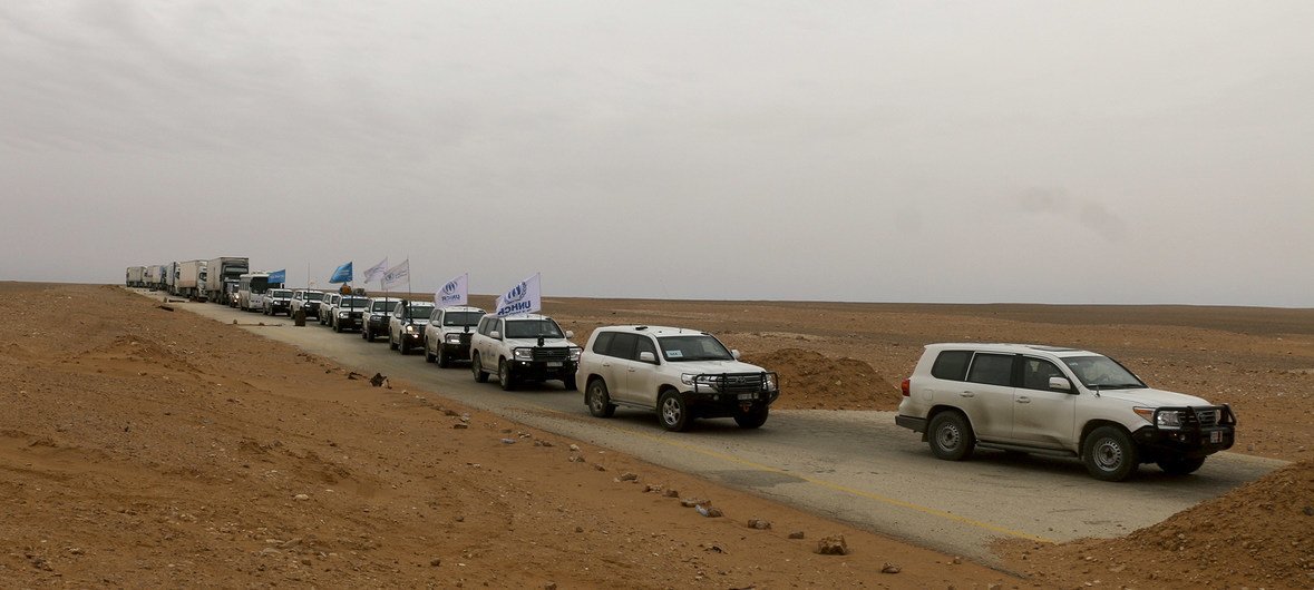 On 6 February 2019 in the Syrian Arab Republic, a humanitarian convoy traveling from Damascus arrives at the 10 km mark near Rukban where the UN and Syrian Arab Red Crescent (SARC) have set up their temporary camp. 