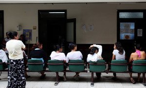 Sala de espera del hospital materno-infantil San Felipe, en Tegucigalpa, Honduras. 