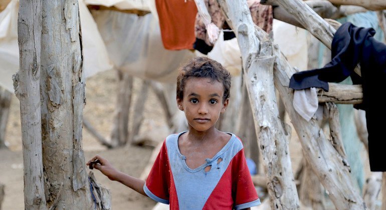 No Iêmen, mais de 2 milhões de crianças não estão estudando. 